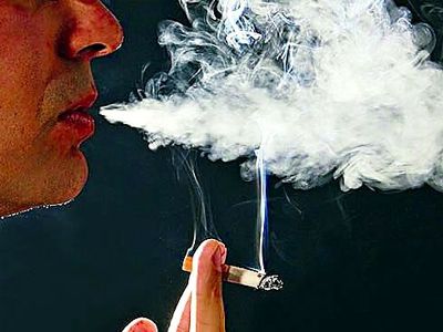 Μειώνονται οι καπνιστές στην Ελλάδα