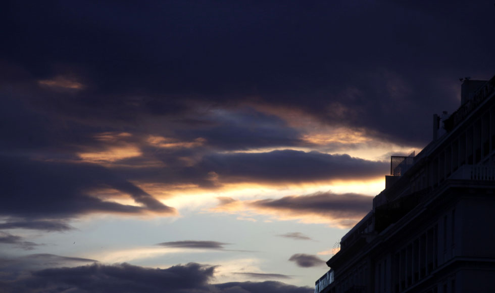 Σύννεφα στον ουρανό της Αθήνας