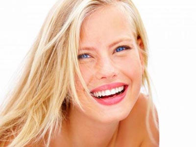 Λεύκανση δοντιών: Όλα όσα πρέπει να γνωρίζετε