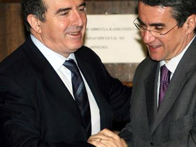 Υποχρεωτικά πιστοποιητικό υγείας για τους μετανάστες Υποχρεωτικά πιστοποιητικό υγείας για τους μετανάστες