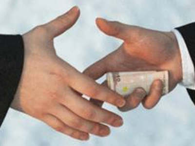 Στον εισαγγελέα οι υπάλληλοι για τις μίζες