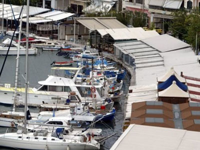 Τροπολογία για την αναστολή κατεδαφίσεων στο Μικρολίμανο