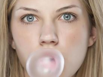 Το μάσημα τσίχλας βοηθά τη μνήμη