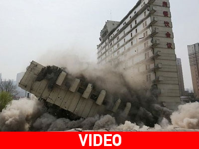 Κατεδάφιση με «χειρουργική λεπτομέρεια»