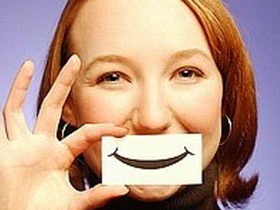 Το ψεύτικο χαμόγελο χαλάει τη διάθεση!