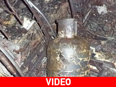 Σοκ: Αυτοπυρπολήθηκε μέσα στο αυτοκίνητό της