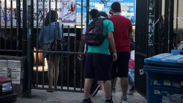 Υποψήφιοι των Πανελλαδικών μεταφέρθηκαν σε νοσοκομείο λόγω κρίσης πανικού