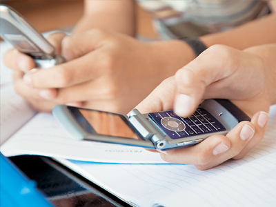 «Ντετέκτιβ» για τα ηλεκτρονικά σκονάκια