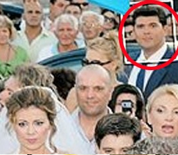 Στον γάμο της αδερφής του το 2009