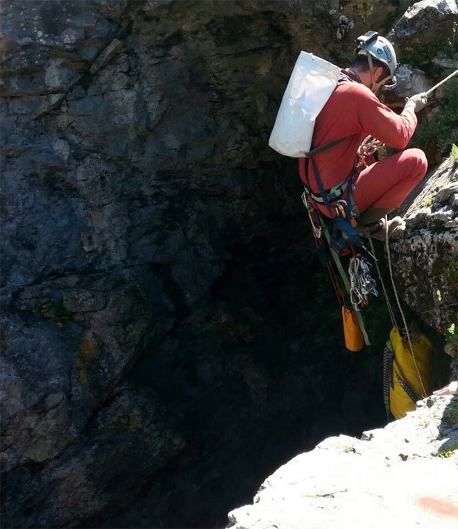 Η κατάβαση των σπηλαιολόγων