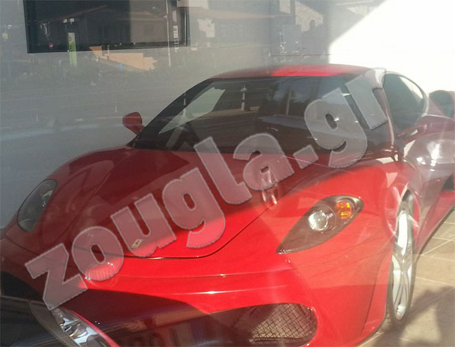 Το supercar σε έκθεση αυτοκινήτου στη Λ. Μεσογείων