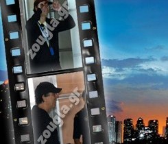 Φωτό: Ο κ. Λιάπης πνίγει τον πόνο του στους δίδυμους πύργους της Μαλαισίας