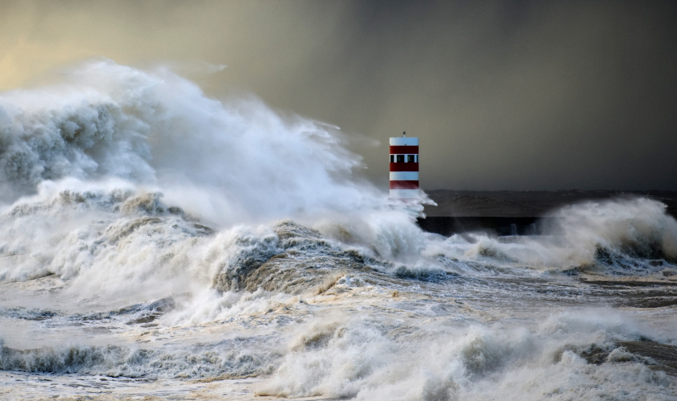 Μανιασμένα κύματα