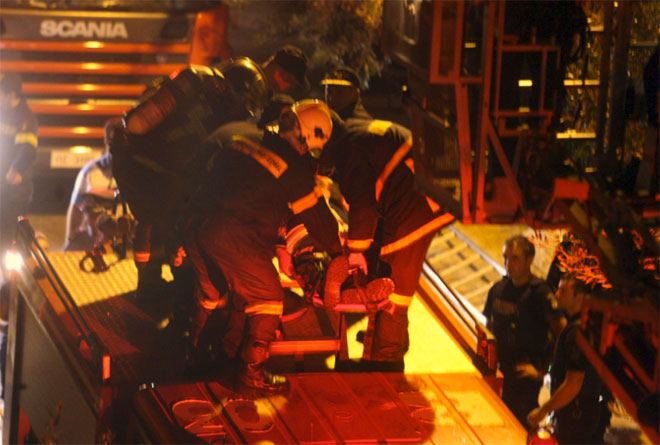 Απεγκλωβισμός του άτυχου πυροσβέστη