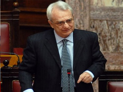 Ποιους «δείχνει» ο Χατζηγάκης για τις αγροτικές αποζημιώσεις;