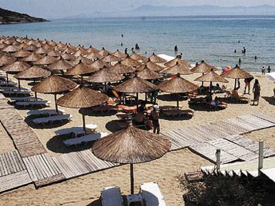 Oι τουρίστες «διέσωσαν» τον τουρισμό το 2010