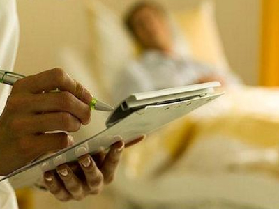 «Βραχυκύκλωμα» στην Υγεία λόγω χρεών του ΕΟΠΥΥ