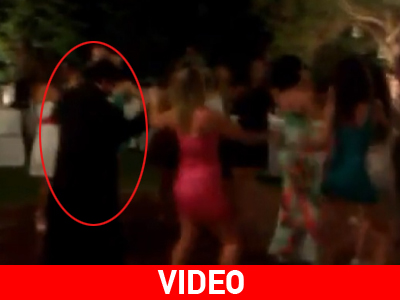 Παπάς χορεύει «Δεν σου κάνω τον Άγιο»…