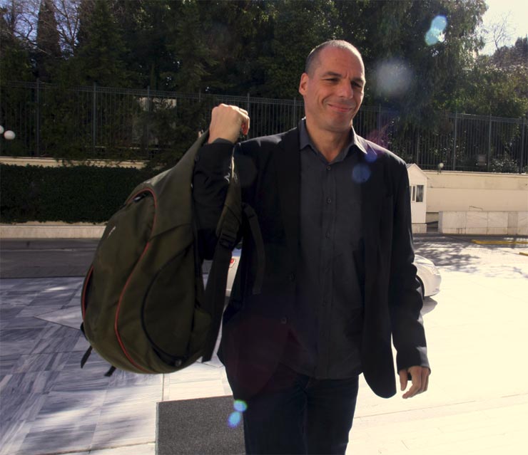 H άφιξη του Γιάνη Βαρουφάκη