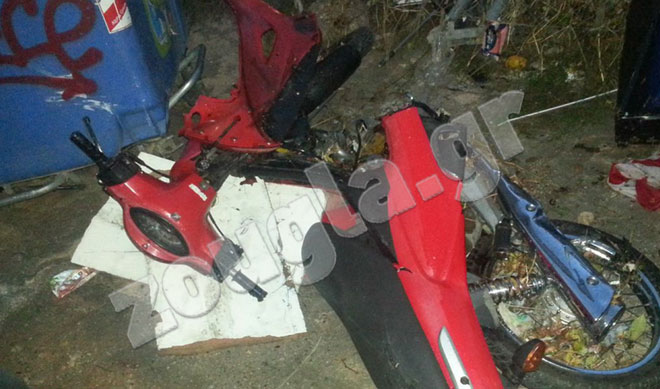 Τα νερά παρέσυραν μηχανάκι στη Νίκαια