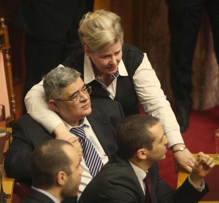 Αγκαλιές του ζεύγους Μιχαλολιάκου