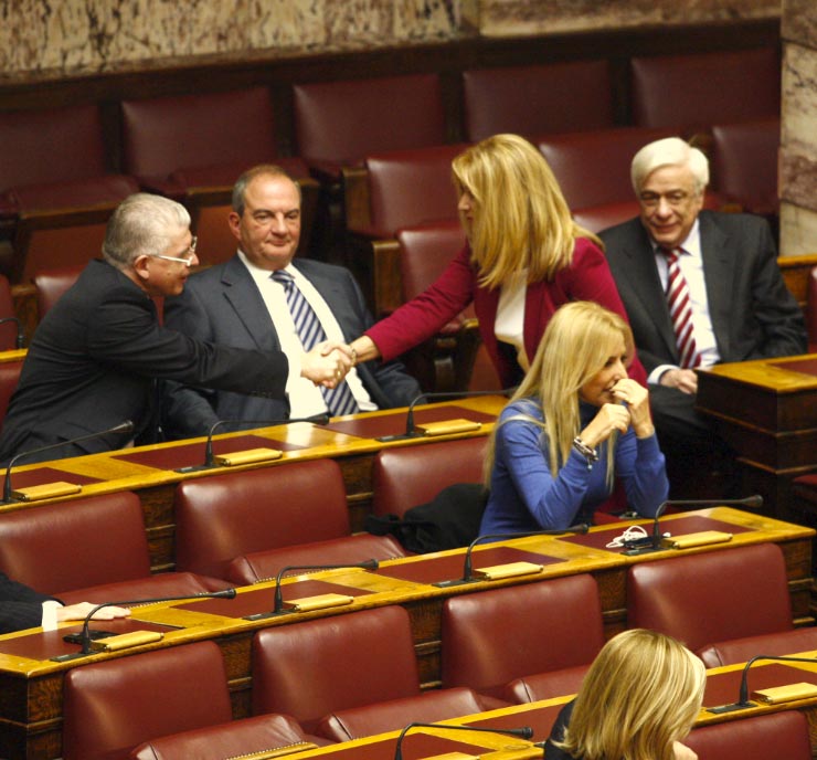 Το καραμανλικό στρατόπεδο