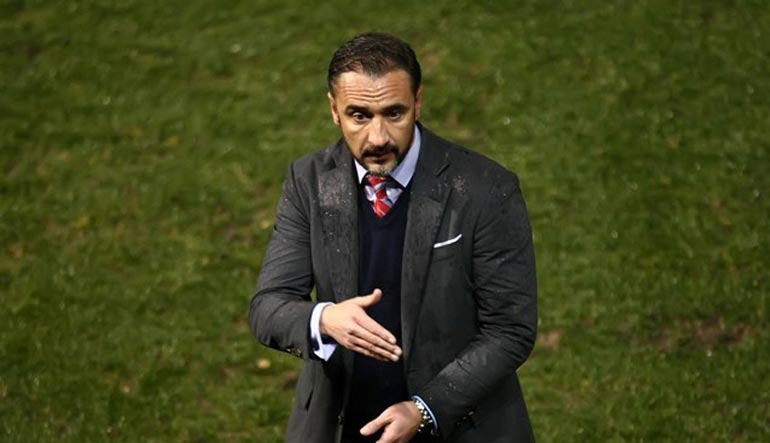 Ο Περέιρα σηκώνει τα χέρια ψηλά!