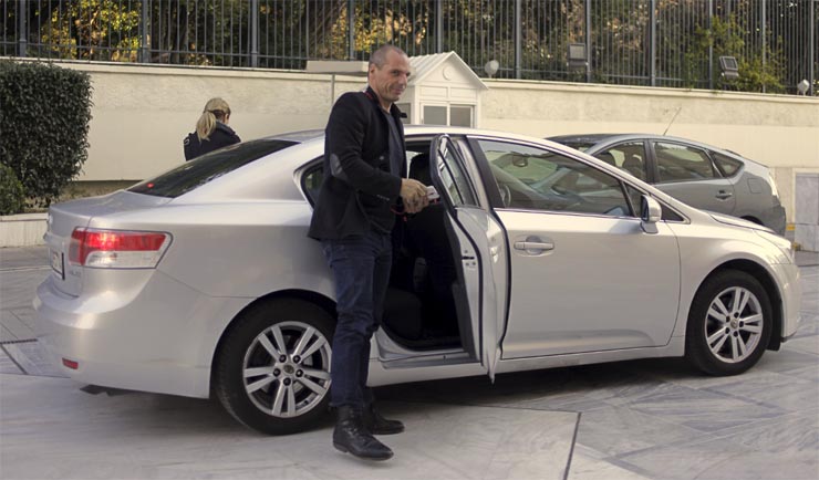 H άφιξη του Βαρουφάκη