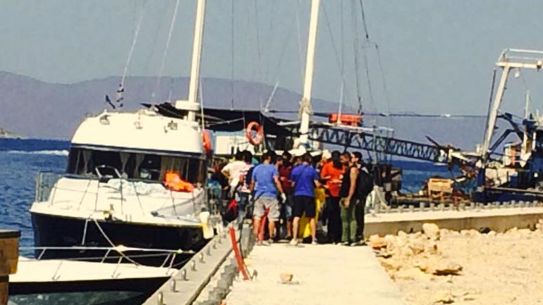 Από όπλο και όχι από ασφυξία ο θάνατος του ανήλικου μετανάστη στη Σύμη