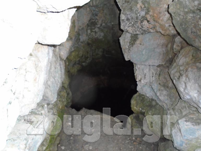 Η κρήνη στη Σχολή του Ομήρου