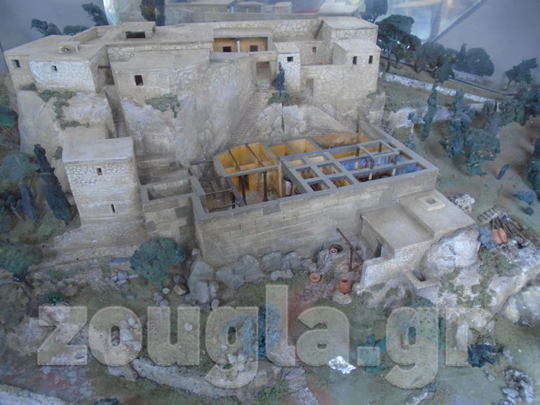 Εμπνευστής ο Ιταλός Αρχιτέκτονας Bruno Mazzali, ένας αρχιτέκτονας με πολλές περγαμηνές στο χώρο της επιστήμης του