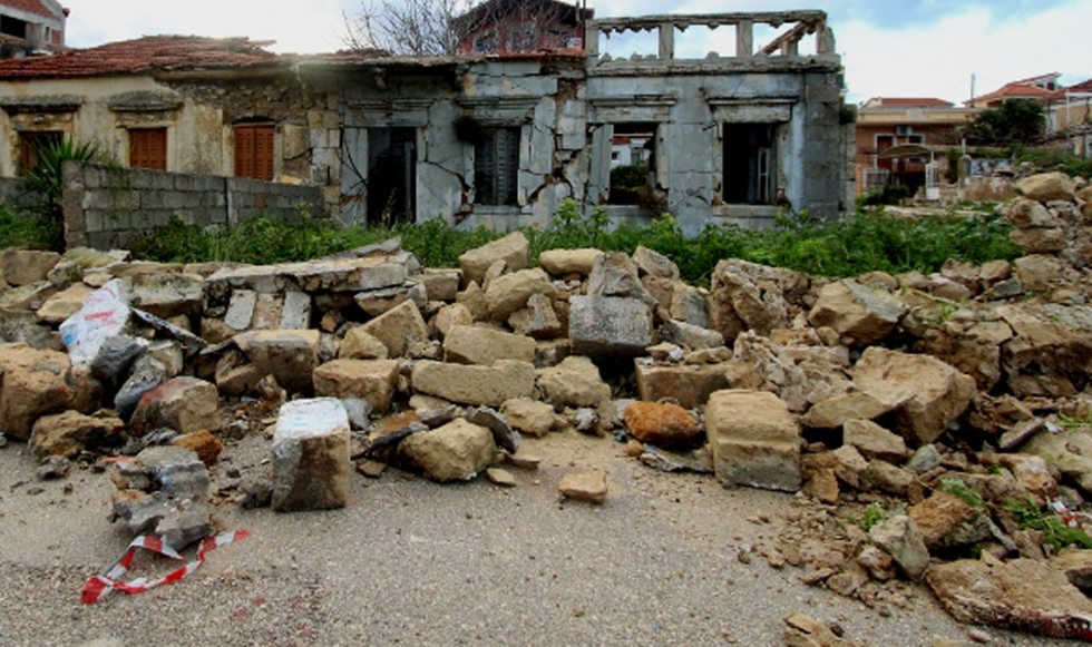 Στα ερείπια της Κεφαλλονιάς