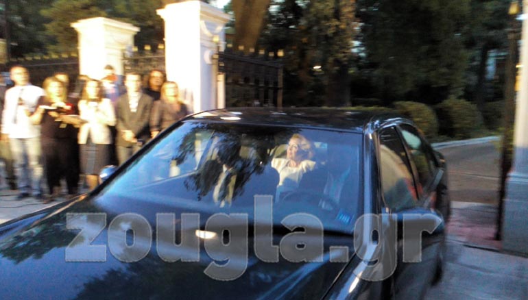 H έξοδος της Βασιλικής Θάνου από το Προεδρικό Μέγαρο