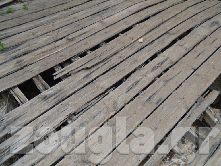 Σαπίζουν τα ξύλινα προστατευτικά