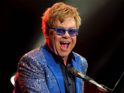 Την αγιοποίηση του Πάπα Φραγκίσκου ζήτησε ο Έλτον Τζον