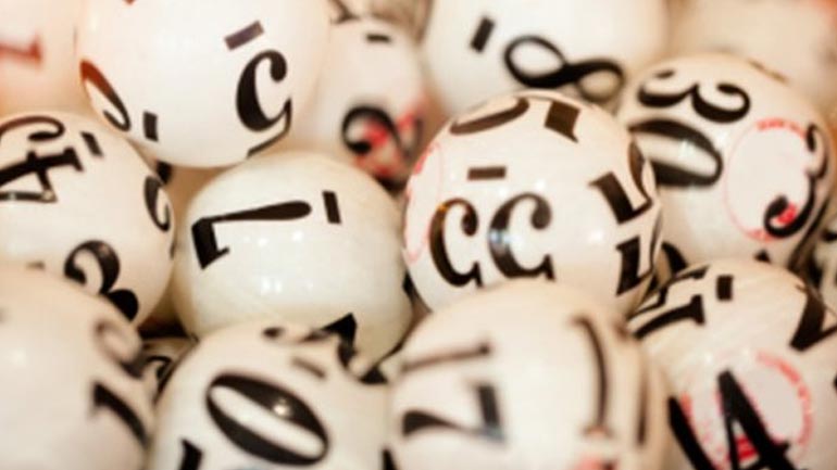 Λοταρία για τις… αποδείξεις: Νέες μεταρρυθμίσεις στο τραπέζι του Eurogroup