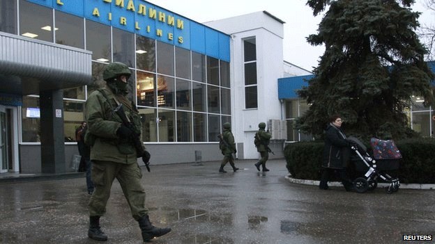 Κατάληψη αεροδρομίων από Ρώσους στρατιώτες