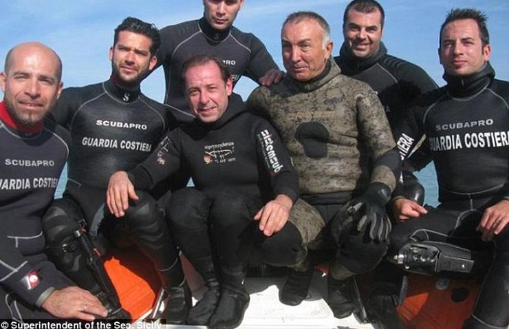 Η ομάδα των δυτών