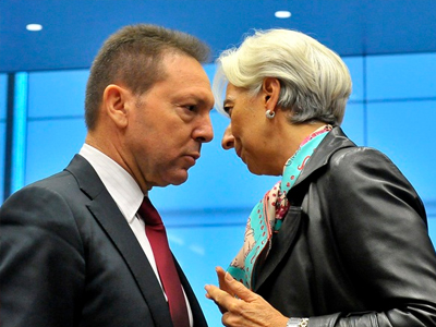 ΔΝΤ: Πράσινο φως για την εκταμίευση της δόσης