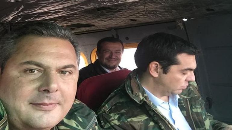 H selfie Καμμένου με Τσίπρα και Παππά μέσα σε ελικόπτερο…