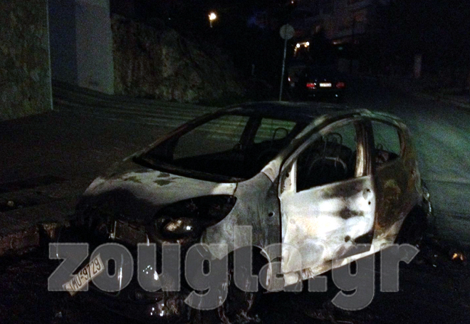 Το Ι.Χ. που κάηκε επί της οδού Ηρακλειδών