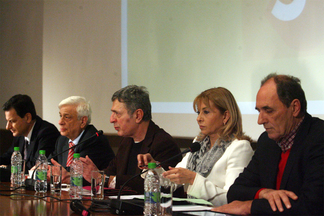 Οι ομιλητές Θ. Σκυλακάκης, Π. Παυλόπουλος, Σ. Κούλογλου, Α. Ποδηματά, Γ. Σταθάκης