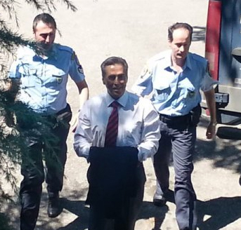 Ο Παπαγεωργόπουλος στο δικαστήριο