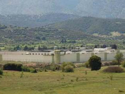 Tα λύματα των φυλακών καταλήγουν στη λίμνη Μόρνου