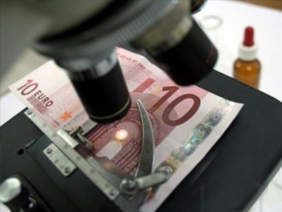 Λιγότερα πλαστά ευρώ κυκλοφόρησαν το 2011