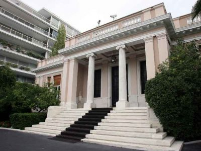 «Λουκέτο» στο εστιατόριο του Μαξίμου «Λουκέτο» στο εστιατόριο του Μαξίμου