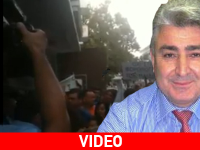 «Κλέφτες, προδότες, πολιτικοί»