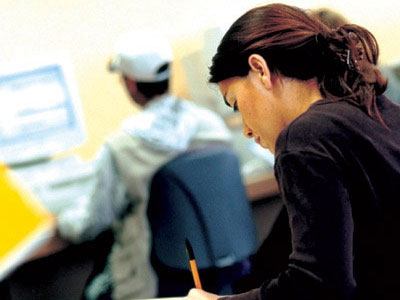 Αιτήσεις για 500 θέσεις κοινωφελούς εργασίας