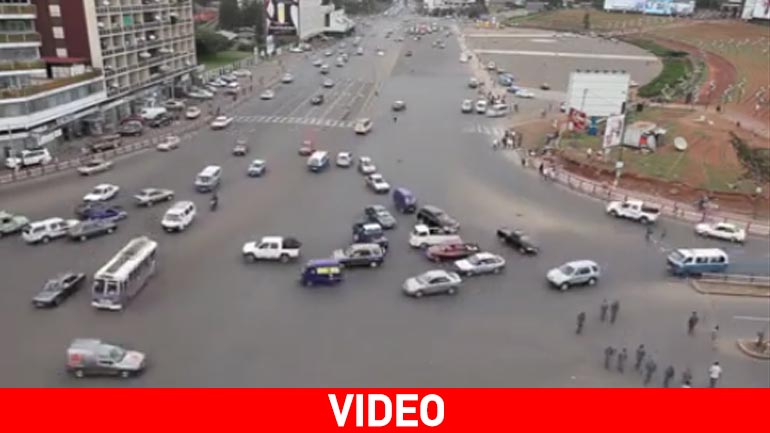 Δείτε πώς οδηγούν στην Αιθιοπία…