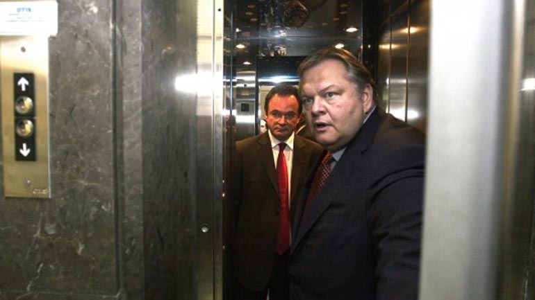 Το ΠΑΣΟΚ για τη δίκη Παπακωνσταντίνου και τη λίστα Λαγκάρντ